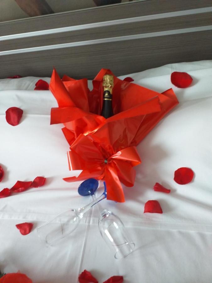 Hotel Hobby Hunedoara Esterno foto