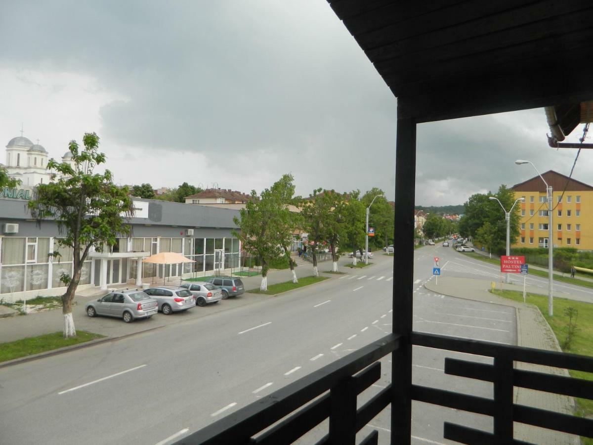 Hotel Hobby Hunedoara Esterno foto